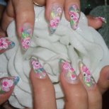 Красиви нокти с 3d цветя
