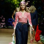 Dolce and Gabbana широки дънки 7/8 и риза каре