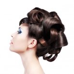 добре изглеждаща кафява професионална