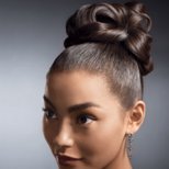 Сватбена Прическа Вдигната Високо Коса