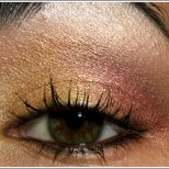 нежни почти незабележими сенки