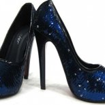 Тъмно сини обувки на висок ток с брилянтни камъчета