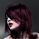 средно дълга виолетова на много пластове