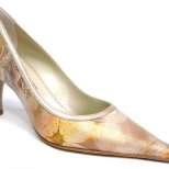 Елегантни дамски обувки в златно