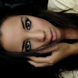 Черна очна лини