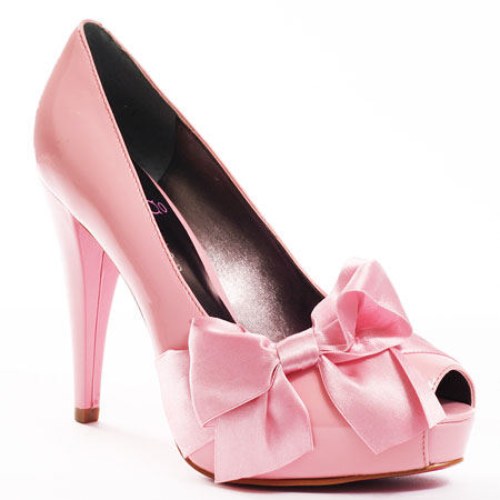 Лачени обувки с розова сатенена панделка