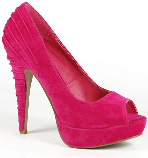Розови обувки с интересен ток