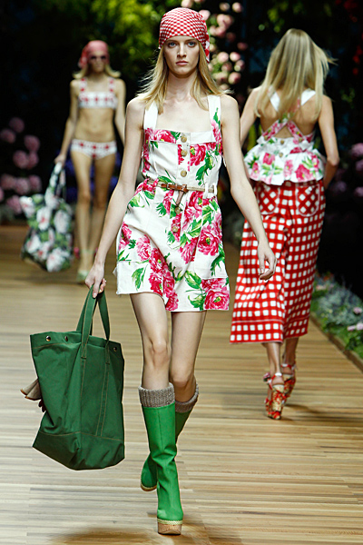 Dolce and Gabbana рокля на големи цветя