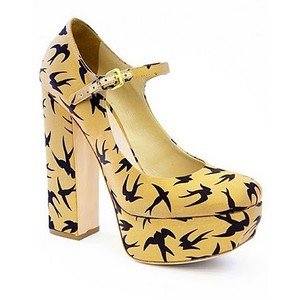 Жълти Обувки с Чайки
