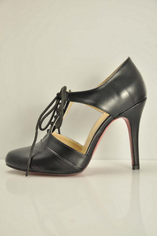 Christian Louboutin-2010-Дантели обувки-black