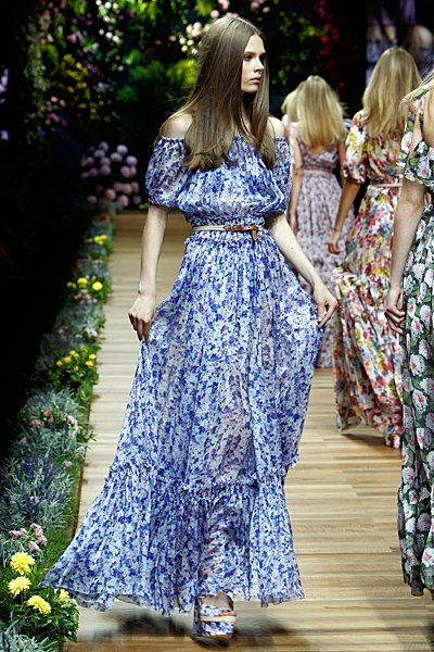 Dolce and Gabbana дълга рокля в синьо