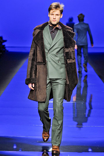 Мода за мъже Роберто Кавали, 2011