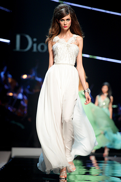 Dior 2011 макси рокля в бяло