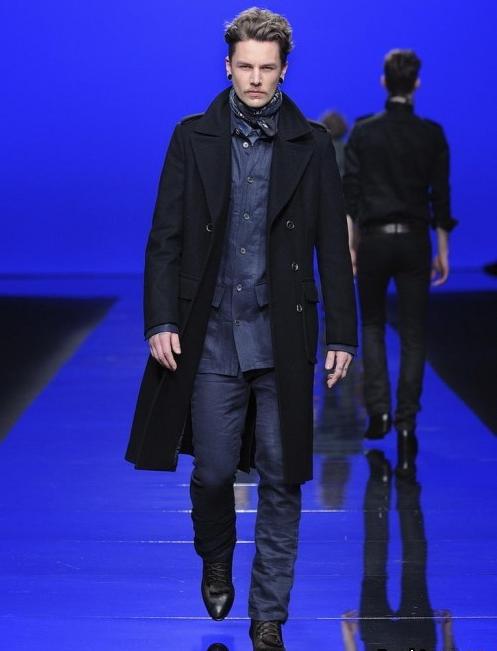 Мода за мъже Роберто Кавали 2011