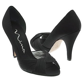 Черни обувки за красива рокля