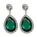 Двойникът на тези обеци с кристал Swarovski