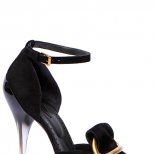 Елегантни черни обувки с каишка на токче Versace Есен-Зима 2011