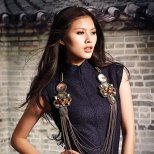 Делова рокля с бижу акцент Есен-Зима 2011 Shanghai Tang