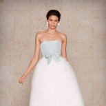 Сватбена рокля с пола от пера нестандартна дължина  Oscar de la Renta Есен 2011