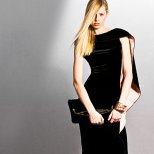 Елегантна права черна рокля до коляно кадифе Предесенна колекция Giorgio Armani 2011