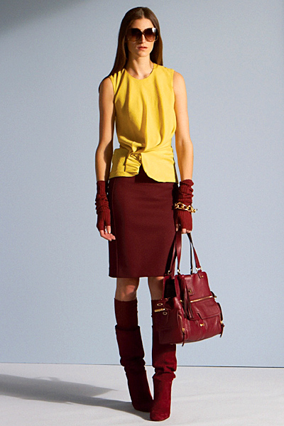 Винено червена права пола и жълт топ без ръкави Предесенна колекция на Diane von Furstenberg 2011
