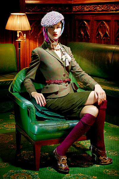 Пола и сако пастелен цвят Предесенна колекция на dior за 2011