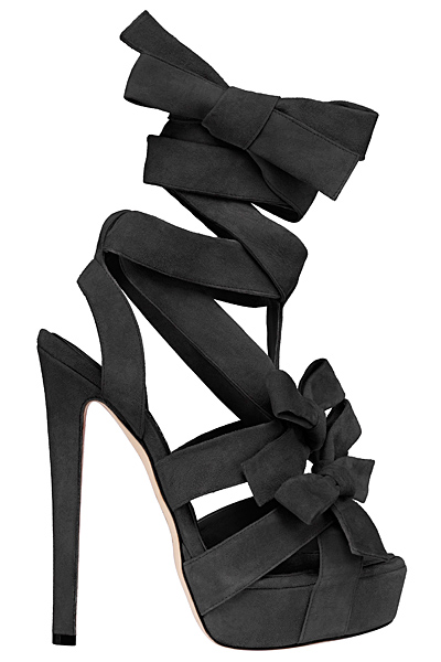 Обувки на висок ток с черна панделка Dior Зима 2011