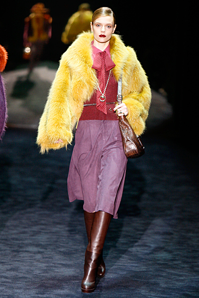 Жълто палто с косъм Gucci Есен-Зима 2011