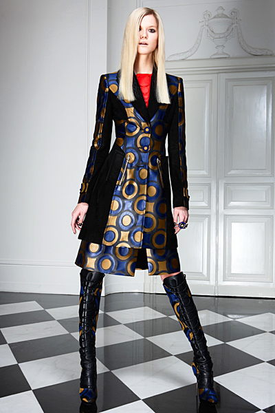 Тренчкоут до коляно Предесенна колекция Versace 2011