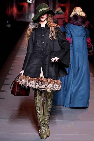 Палто без оформени ръкави Dior Есен-Зима 2011