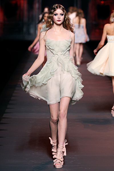 Дантелена рокля с тънки презрамки Dior Есен-Зима 2011