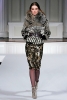 Права пола с блестящи елементи и късо палто с колан Есен-Зима 2011 Oscar de la Renta