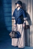 Предесенна колекция на Louis Vuitton за 2011 палто с 3/4 ръкавите