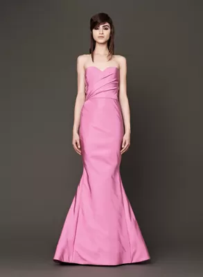 embedded_Vera_Wang_Fall_2013_Bridal_Gown_Pink.png