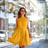 Стилна рокля в жълто лято 2018