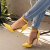 Обувки на висок ток в жълто със затворени пръсти лято 2018