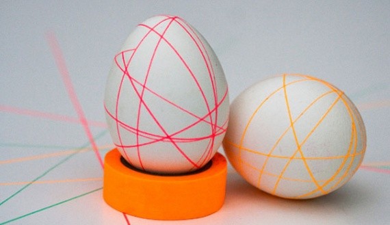 Декориране на яйца за Великден с конци
