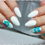 зелена мента маникюр