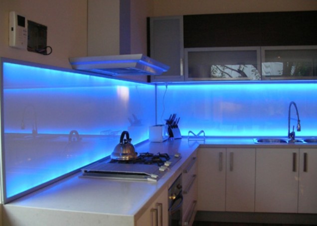 кухня в синьо