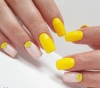 жълто и бяло за къси нокти