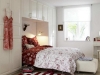 Как да спечелим още място в миниатюрната спалня - 7 гениални идеи, с които ще съберем двойно повече (Снимки):