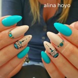 арабски нокти бяло синьо