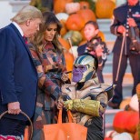 сем.Тръмп раздаде лакомства за Хелоуин
