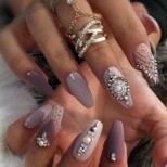 арабски маникюр в бледолилаво