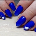 турско син маникюр