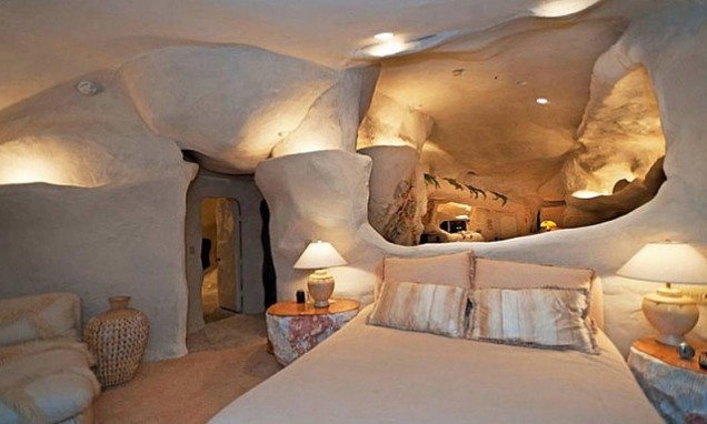 спалня в пещера