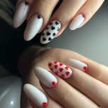 маникюр малки сърчица