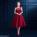 червена рокля принцеси