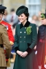 Женствена даже в униформа - най-красивите визии на строгата Кейт Мидълтън (Снимки):