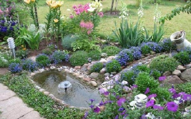 градина с фонтан